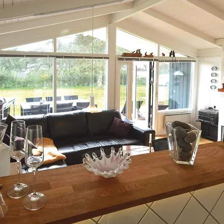 Three-bedroom Holiday In