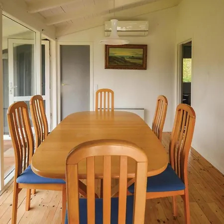 Tatil Evi Three-bedroom Holiday In Rødby